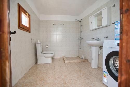 Un baño de Zens Villa Dhermi Village Escape