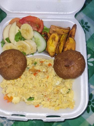 Φαγητό σε αυτό το διαμέρισμα ή κάπου εκεί κοντά