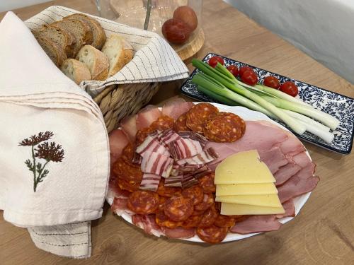 Еда / где поесть недалеко от отеля типа «постель и завтрак»