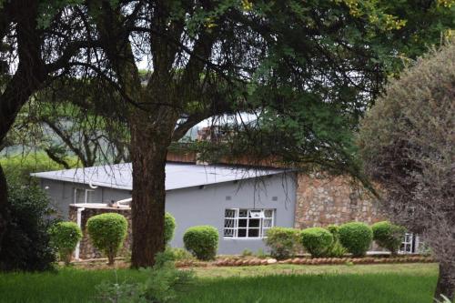 Three bedroomed house in Juliasdale - 2192