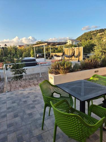 Gallery image of tzogias apartments helen in Argostoli