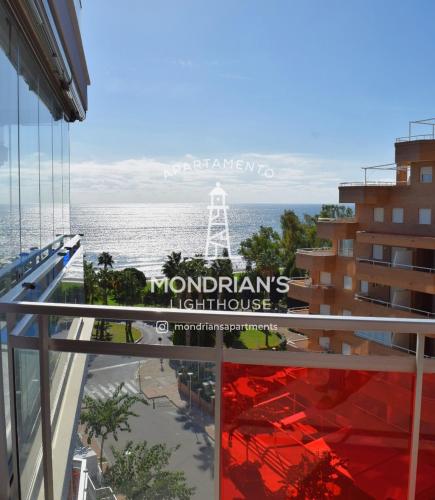 Mondrian's Lighthouse