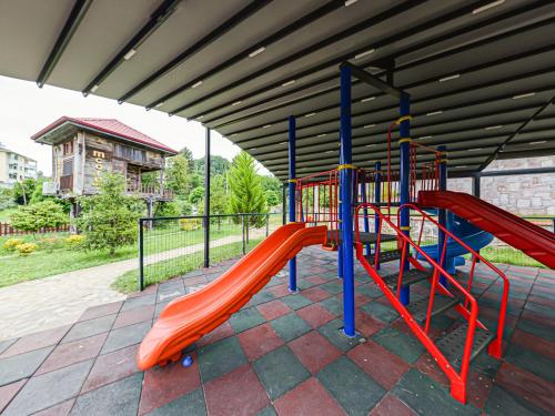 Herní místnost nebo prostor pro děti v ubytování Mcora Tatil Köyü