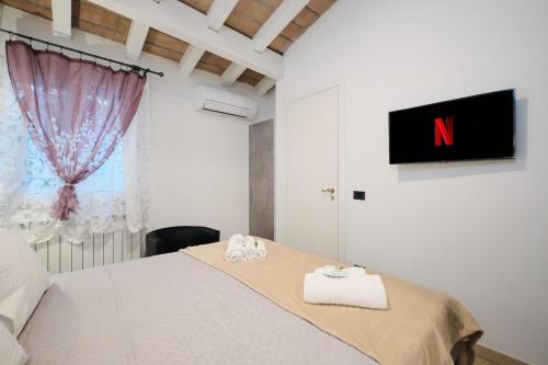 5 Cozy Pigneto Apt, Wifi & AC