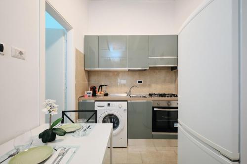 5 Cozy Pigneto Apt, Wifi & AC