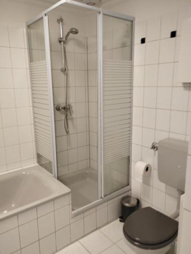 Koupelna v ubytování Gästezimmer Ilmenaudeich