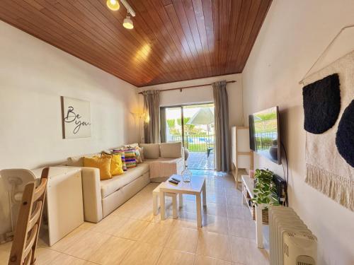 Vilamoura Golf Apartment 2 With Pool by Homing