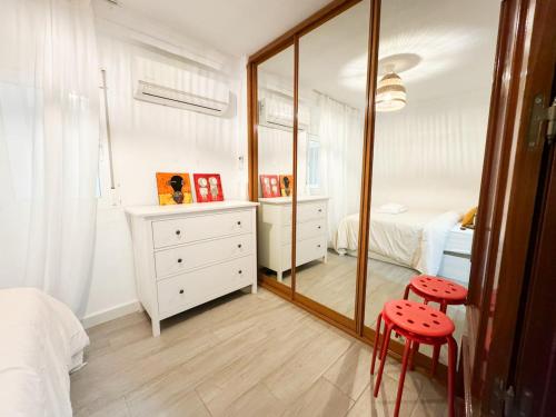 Beautiful flat perfectly located by beach and city