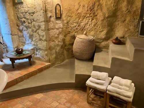 Φωτογραφία από το άλμπουμ του maison bohème σε Rou-Marson