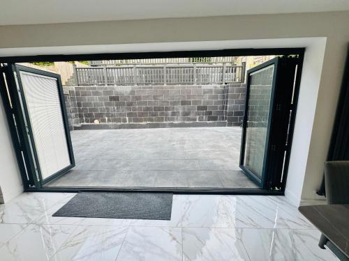 Luxury 5BR Stay With City Access photo 108