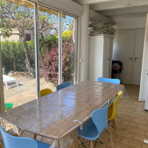 Appart 2 Ch et 1 traversante avec terrasse et jardin proche plage