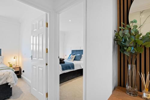 Rare Free Parking 2 Bed Central Apartment photo 17