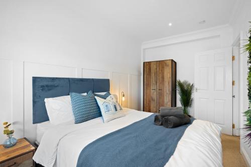 Rare Free Parking 2 Bed Central Apartment photo 10