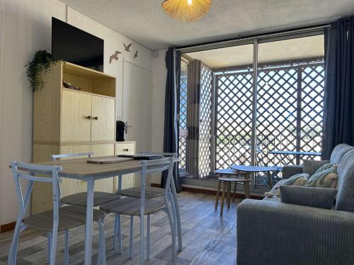 Fotografie z fotogalerie ubytování SP350-B202 Appartement 2 pièces cabine SAINT PIERRE LA MER v destinaci Saint Pierre La Mer