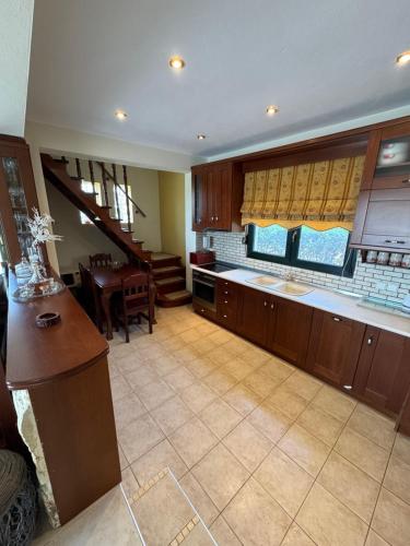 Dapur atau dapur kecil di GOLDEN Twins' Villas 1