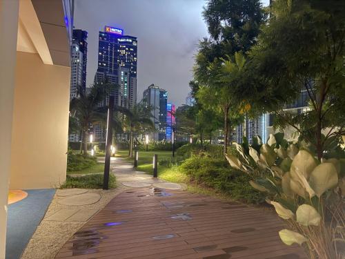 Taman di luar Eaton Residences KLCC By Armanee