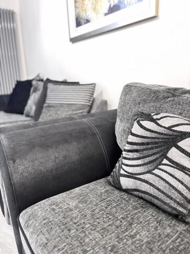 Luxury 5BR Stay With City Access photo 129
