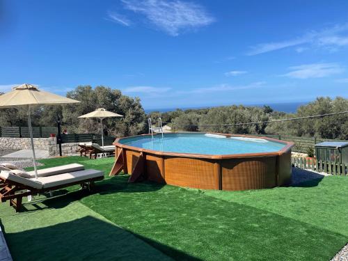 Foto Violetta - Nature's Palace with private pool & view 2