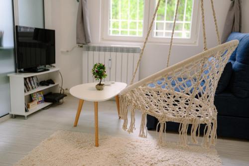 Top Center - 2 min from NDK