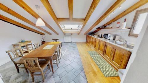 Nhà bếp/bếp nhỏ tại Mansarda vista mare San Michele 24