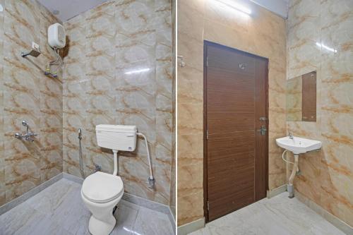 a bathroom with a toilet and a sink at Super Collection O Hotel Aqua Villa Near Netaji Subhash Chandra Bose International Airport in Kolkata