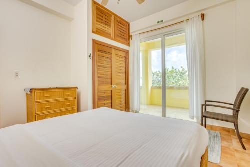 Postel nebo postele na pokoji v ubytování Beachfront Villa Pool Sleeps 7 Grand Lounge