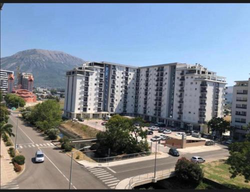 Vista general d'una muntanya o vistes d'una muntanya des de l'apartament