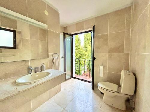 Marbella Townhouse near Top Golf Courses