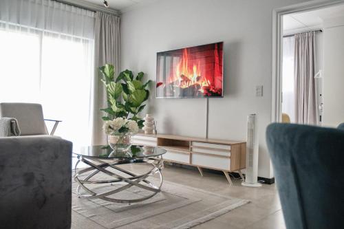 Ruang duduk di Lonehill Luxury Suites
