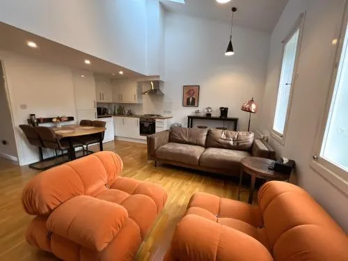 2 Bed 2 bath with Private Parking photo 1