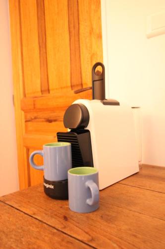 Comodidades para preparar café e chá em Villa Stella-Jacuzzi, Piscine, Calme-Parking