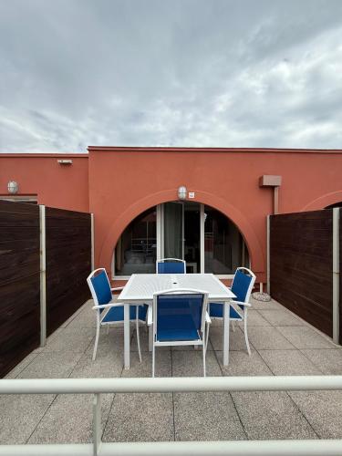 T2 Cap Agde Terrace Piscine