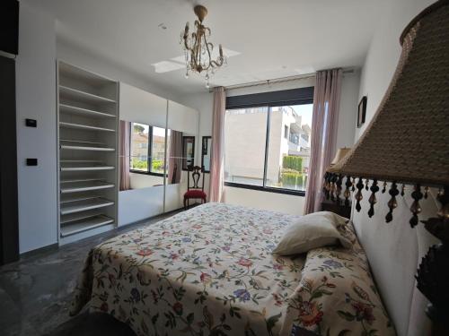complete luxury house with garden