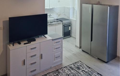2 Bedroom Gorgeous Apartment In Pula