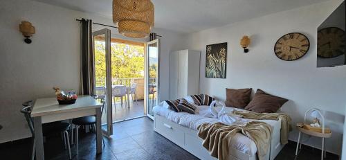 T2 Résidence Dolce & Vita C4 vue mer et piscine