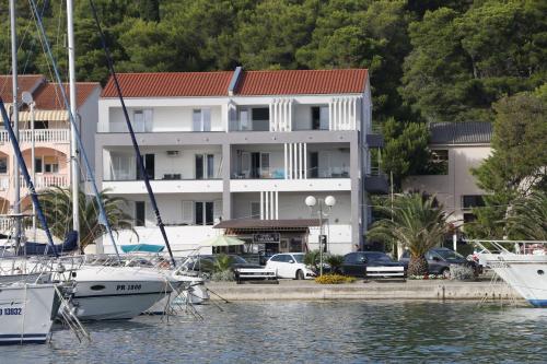 Apartments and rooms by the sea Kukljica, Ugljan - 24327