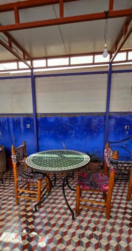 Sadržaji za stoni tenis u ili blizu objekta Riad Raffaa