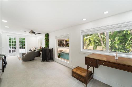Fotografie z fotogalerie ubytování Chic Pool Naples Beach House v destinaci Naples