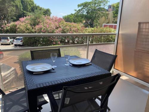 Studio avec Terrasse et Parking à Canet-en-Roussillon - FR-1-833-9