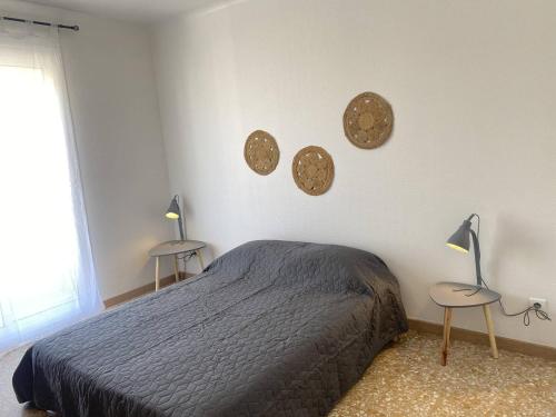 Grand T2 près de la plage avec parking privé