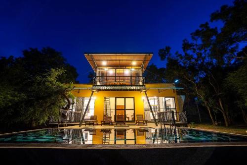 Bazén v ubytování Kalandaka Villas Anuradhapura nebo v jeho okolí