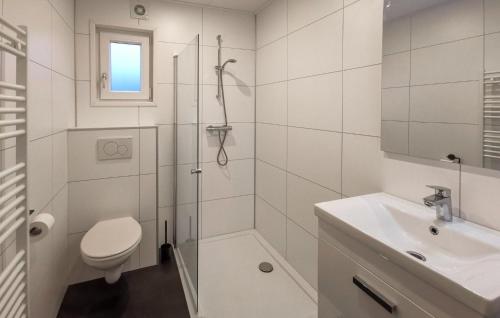 Gambar di galeri bagi Stunning Home In Den Oever With Wifi di Den Oever