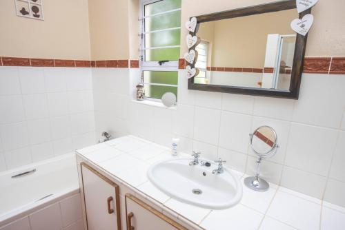 Un baño de 23 Ambleside Retreat