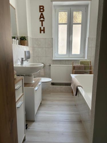 Fotografie z fotogalerie ubytování Sandstein-Ferien, FeWo "Biela", gemütlich, zentral, ruhig, Terrasse, Familienfreundl v destinaci Königstein an der Elbe