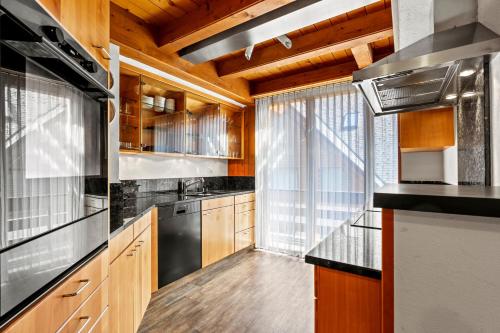 A&Y Penthouse Engelbergにあるキッチンまたは簡易キッチン