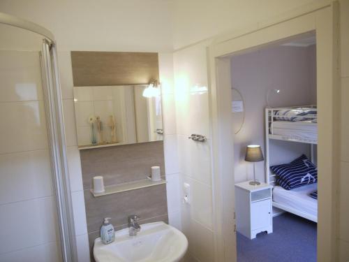 Ένα μπάνιο στο SeaLove