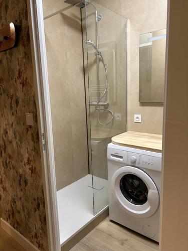 Photo de la galerie de l'établissement Studio cosy avec jardin et parking, à Fontaine-le-Comte