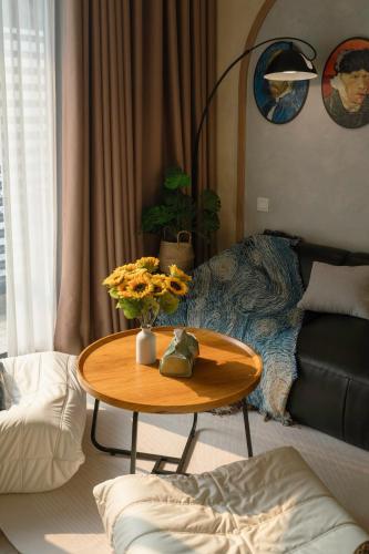 Ruang duduk di Leng Ecopark Vangogh Hideaway
