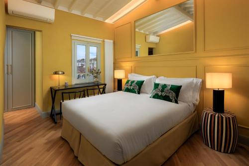 ENCHANTING PENTHOUSE with a breathtaking 360 degrees Panoramic View in the Heart of Florence