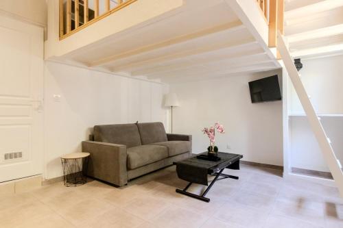 Juan-les-Pins studio avec mezzanine proche plages